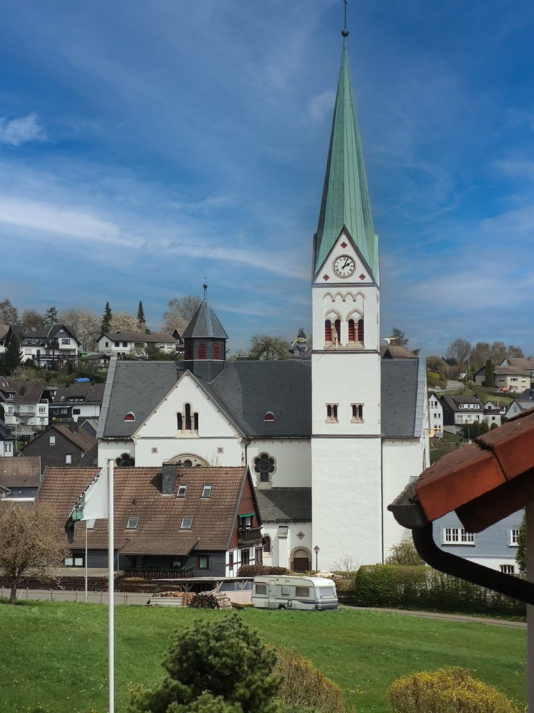 Kirche Heggen (Bild: Christian Privat)